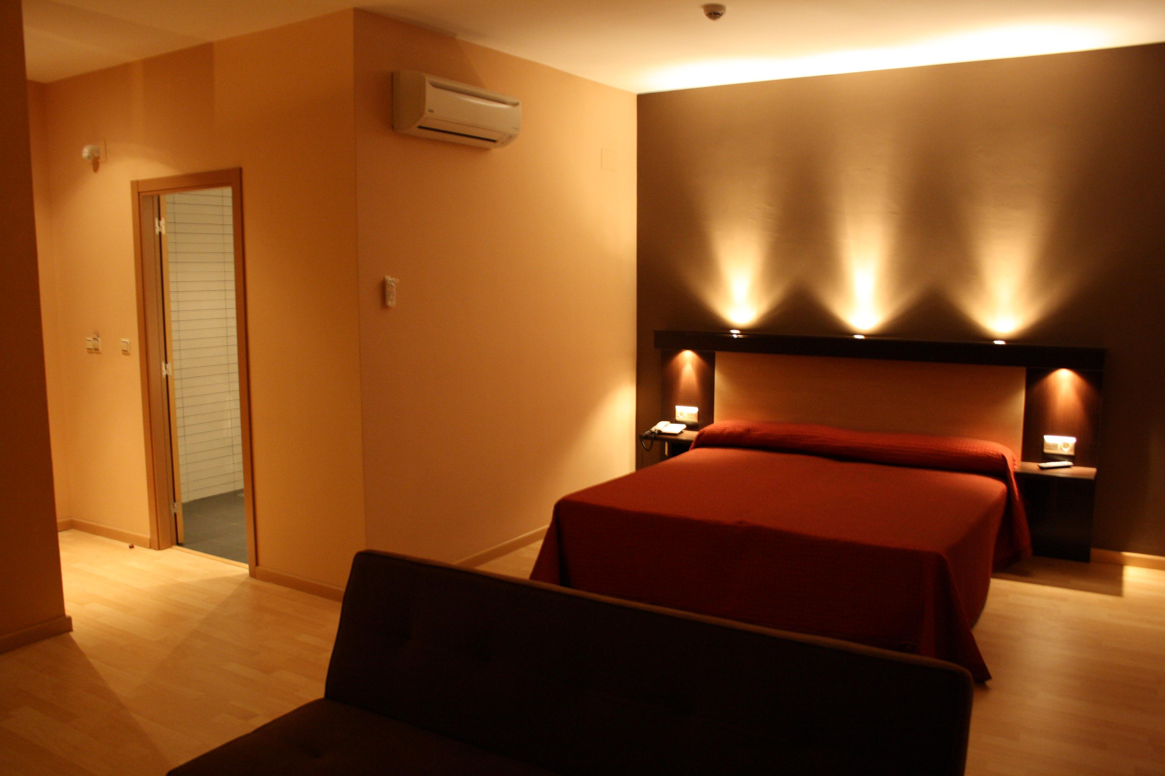 Hotel Acosta Ciudad De La Musica Вильяфранка-де-лос-Баррос Экстерьер фото