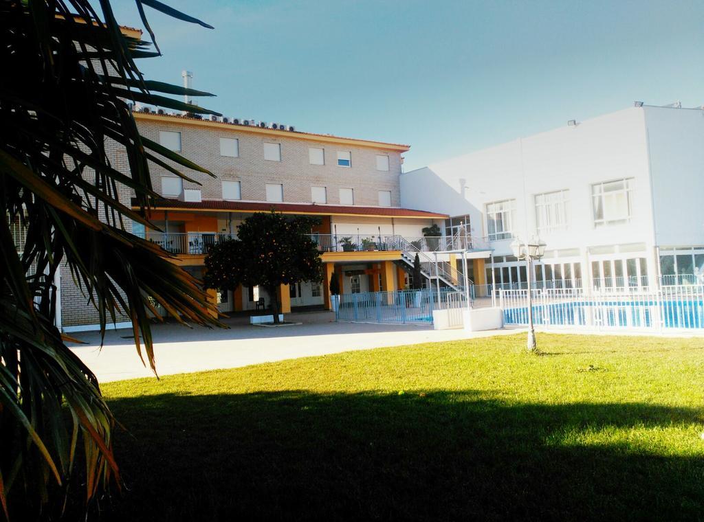 Hotel Acosta Ciudad De La Musica Вильяфранка-де-лос-Баррос Экстерьер фото