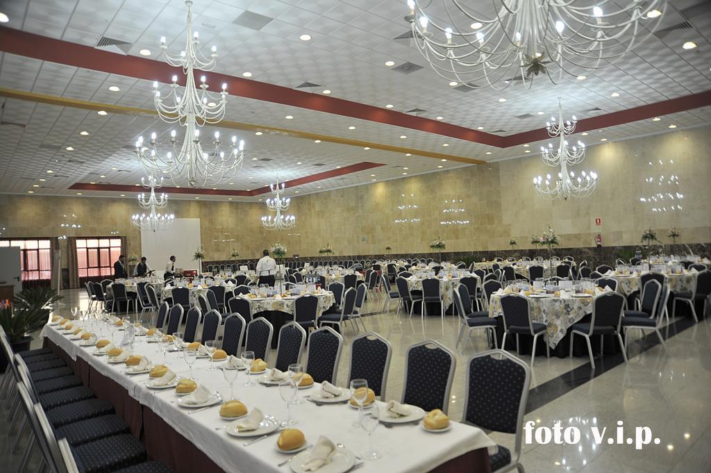 Hotel Acosta Ciudad De La Musica Вильяфранка-де-лос-Баррос Экстерьер фото